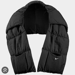 Nike Black Quilted Wrap